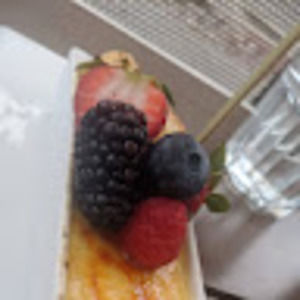 Meet your Posher, Danielle